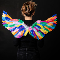 Ailes d'ange en plumes avec lumières rougeoyantes utilisation intérieure étanche adulte blanc Performance dos décoration accessoires de noël
