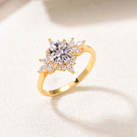 Bague de fiançailles de luxe en argent sterling 925 plaqué or 18 carats avec moissanite halo motif tournesol, sertie griffe, taille de bande 1,6-1,9 cm