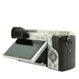 Appareil photo d'occasion SO-NY A6400 + objectif 16-50, enregistrement 4K en direct, avec batterie, chargeur et bandoulière - Product Image 6
