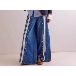 Jeans Larghi da <span class=keywords><strong>Donna</strong></span> <span class=keywords><strong>con</strong></span> <span class=keywords><strong>Bottoni</strong></span> <span class=keywords><strong>Laterali</strong></span> a Pressione, Stile Retrò Anni '90 <span class=keywords><strong>con</strong></span> Strisce a Contrasto, <span class=keywords><strong>Pantaloni</strong></span> in Denim Popper, Misto Cotone, Vestibilità Ampia - Product Image 4