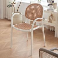 Chaise de salle à manger contemporaine italienne en plastique, design empilable, réutilisable, respirante, en polypropylène