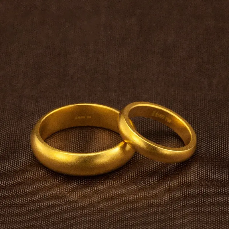 خاتم من الذهب الصلب النقي للزوجين الرجال النساء بسعر الجملة تصميم مخصص 1 2 3 4 5 جرام 24k الحقيقي في دبي 999