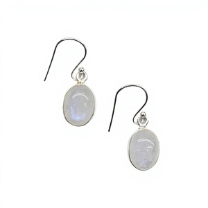 Boucles d'oreilles pendantes ovales en argent sterling 925 poli de haute qualité, style bohème simple, avec pierre de lune bleue chatoyante, vente en gros - Product Image 1