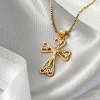 Magnifique Collier Pendentif Croix Chrétienne en Acier Inoxydable Plaqué Or 18 carats avec Diamants en Cristal et Micro-Sertissage CZ