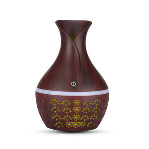 Difusor de Aroma de Madera, Humidificador Ultrasónico USB con Luz LED para Uso en el Hogar o Escritorio, Capacidad Inferior a 0.5L - Product Image 1