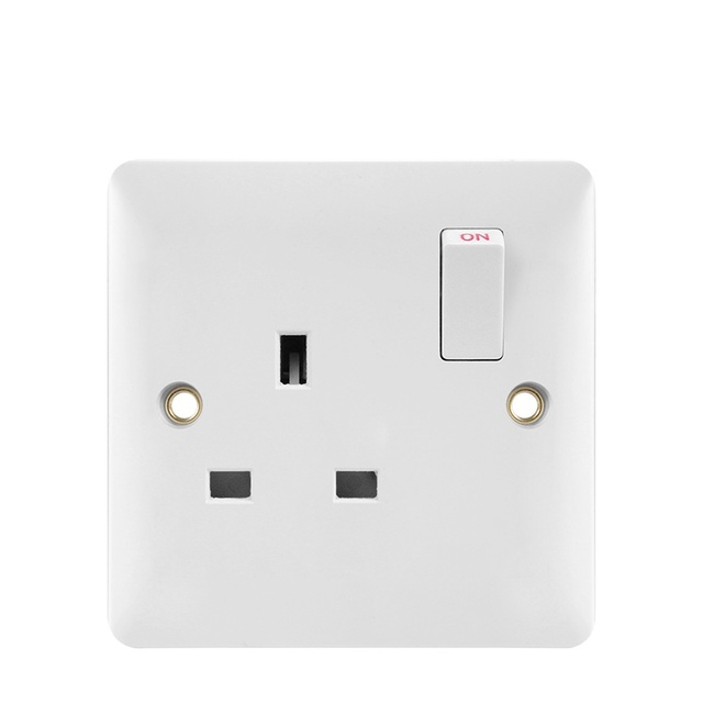 British Bakelite Wall Switched Kuwait 13A Socket 220-250V