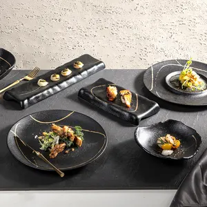 Toptan otel mutfak çanak çömlek yemekleri benzersiz seramik sofra yemek siyah mat porselen plakalar altın hattı ile Set