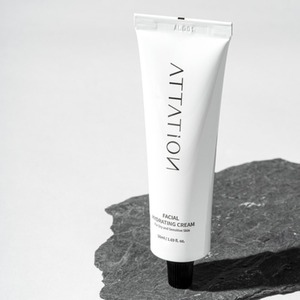 Crema Reparadora Intensiva para Piel Sensible, Hidratación Durante Todo el Día, Fórmula Calmante con Péptidos y Cica, Cuidado de la Piel Coreano - Product Image 1