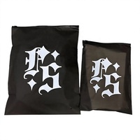 Vêtements de bain, t-shirts de sport, sweats à capuche, chaussettes personnalisés avec logo imprimé, recyclables, réutilisables, emballage en plastique CPE noir givré avec fermeture éclair