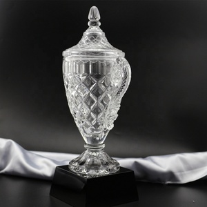 Vente en gros Trophée <span class=keywords><strong>de</strong></span> cristal Boucliers <span class=keywords><strong>de</strong></span> verre/Trophées et médailles <span class=keywords><strong>de</strong></span> cristal/Trophée <span class=keywords><strong>de</strong></span> la <span class=keywords><strong>coupe</strong></span> <span class=keywords><strong>de</strong></span> cristal k9 - Product Image 3