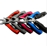Pince multi-outils portable poignée souple en plastique bricolage multifonctionnel survie en plein air comprend un tournevis à couteau