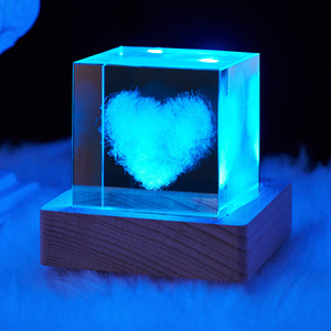 Bán Buôn 3D Laser Khắc Thời Tiết Động Vật Celestial Bodiescrystal Khối 3D Cube Pha Lê Đèn 3D Laser Pha Lê Cube - Product Image 2