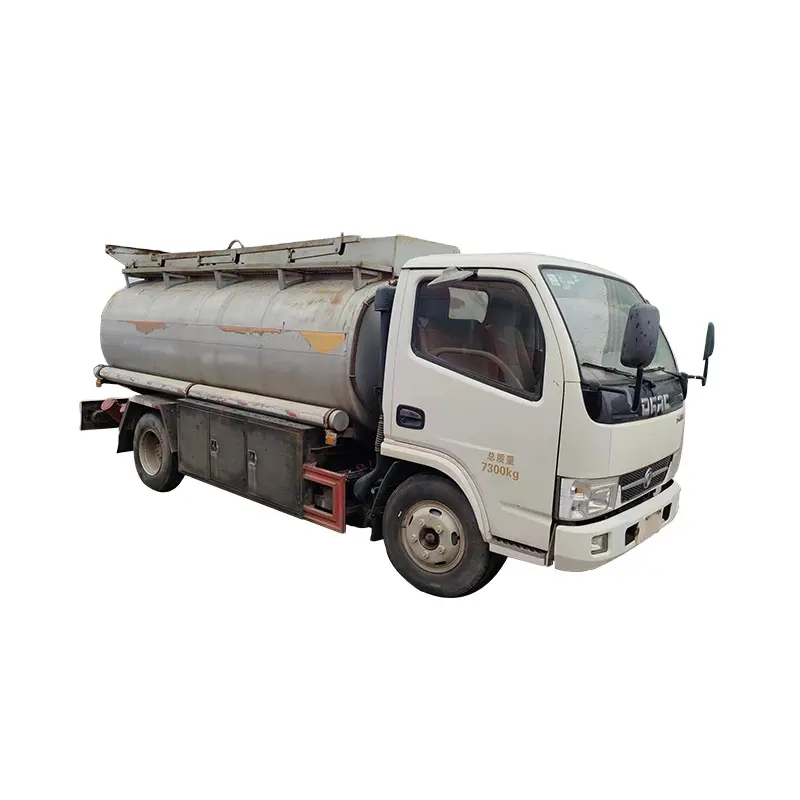 Sinotruk Howo Aluminum Carbon Steel Heavy Oil Tank Truck Truck Water Tank Truck