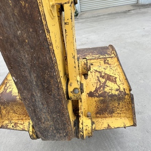 Excavadora Usada Komatsu PC130 Original de Japón, Certificada EPA CE, en Excelentes Condiciones, Bajo Precio, Disponible en Stock - Product Image 5