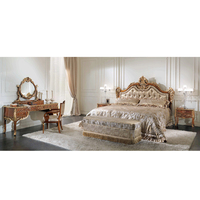 Ensemble de chambre à coucher en bois massif sculpté doré de luxe, lit king-size fait main, meubles de décoration intérieure en provenance du Guangdong