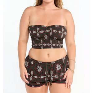 ชุดเซ็ตเสื้อเกาะอกและกางเกงขาสั้นลายฮาวายฤดูร้อนคุณภาพสูง ผลิตตามสั่ง ชุดกางเกงขาสั้นผ้าเรยอนสุดหรู - Product Image 4