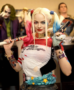 Buste de Harley Quinn de haute qualité <span class=keywords><strong>1</strong></span>:<span class=keywords><strong>1</strong></span>, Harley Quinn de Suicide <span class=keywords><strong>Squad</strong></span>, buste en résine DC à l'échelle <span class=keywords><strong>1</strong></span>/<span class=keywords><strong>1</strong></span> - Product Image 1