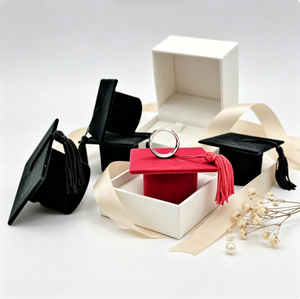 Caja de joyería flocada con diseño de gorro de doctor y gorro de maestro, para anillos y joyas, caja de regalo de graduación universitaria, desempaquetada y empaquetada en caja de embalaje - Product Image 6