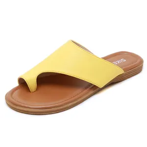 Sandal Flip Flop Nyaman Wanita Sandal Print Mode Desain Pantai Musim Panas Pu Belanja Sandal Luar Ruangan 4 Warna TPR