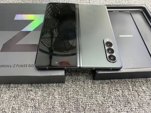 <span class=keywords><strong>Telefoni</strong></span> Cellulari Android Usati di Buona Qualità Z Fold 3 5G 256GB - Product Image 4