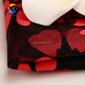Stoffe Großhandel Liebe Blume Tüll Stoff Druck Schöne strukturierte Hochzeits kleid Schnürsenkel Stoffe für Frauen