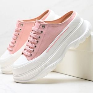 รองเท้าผ้าใบแฟชั่นผู้หญิงคุณภาพสูง ดีไซน์หรูหรา สไตล์ Chunky Platform แบรนด์ดัง McQ แบบผูกเชือก - Product Image 4
