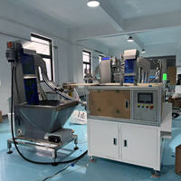 Machine à grande vitesse pour l'insertion de joints et le pliage de bouchons en plastique, machine automatique pour le doublage de bouchons