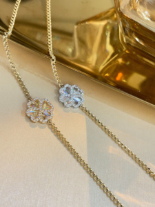 Xinfly 18K Gold 0.15ct Natural Diamond Heart and Four-Leaf <b>Clover</b> Motif <b>Bracelet</b> - Product Image 2