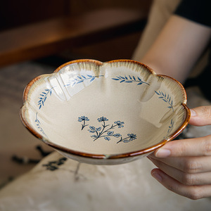 จานดอกไม้เซรามิกขนาด 6 นิ้ว รุ่นใหม่คุณภาพสูง XUANHUI จานผลไม้ จานของหวาน จานเล็ก ดีไซน์หรูหราแบบเรโทร ใช้กับไมโครเวฟได้ - Product Image 3