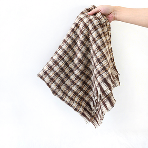 <span class=keywords><strong>Sciarpa</strong></span> Lunga Invernale in <span class=keywords><strong>Seta</strong></span> Stile Coreano a Quadri 180*70cm, Scialle Caldo Antipolvere di Alta Qualità per Donna, Vendita all'Ingrosso - Product Image 2