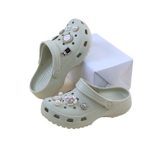 Sabots légers en EVA pour femmes, décorés de strass, couleur unie, chaussures d'été pour l'extérieur, talon de 3 cm, antidérapants - Product Image 1