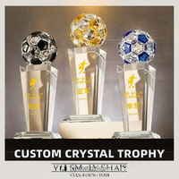 Nouveau style de trophée en cristal coloré créatif, gravé au laser, design durable, idéal pour les réunions annuelles d'entreprise, les salons professionnels, les cadeaux de bienvenue