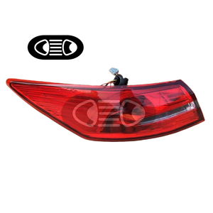 Feux arrière TUZHIHAO 2015-2020 pour Ford Escort - d'occasion d'origine, parfait état de marche, surface miroir sans rayures - Product Image 3