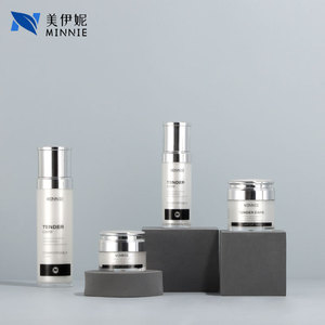 Ensemble de soins de la peau Minnie Tender Care 30g 50ml 100ml Crème hydratante Lotion Flacon Emballage cosmétique - Product Image 3