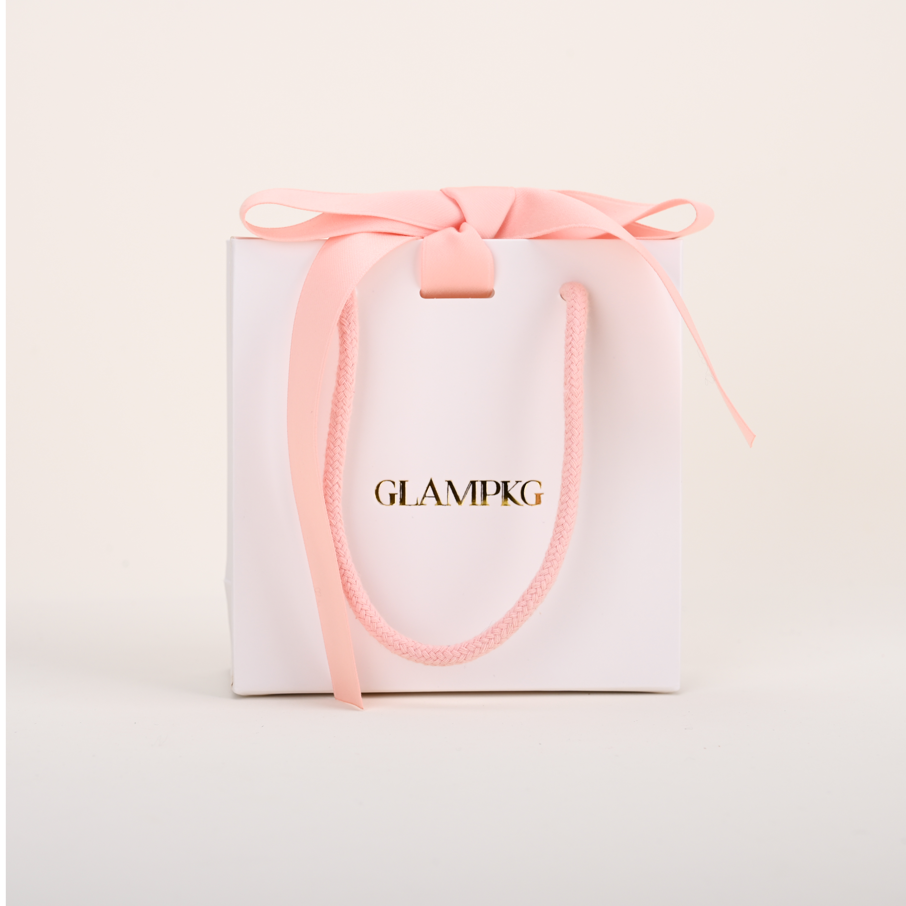White bag +pink handle
