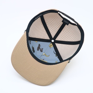 Gorra de Golf de 5 Paneles en Tela, Diseño Impermeable de Alto Rendimiento, Visera Curva Moderna, Parches de Goma Personalizados con Letras Impresas - Product Image 4