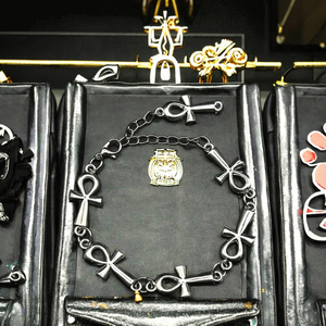 Chaîne à main en forme de croix de <span class=keywords><strong>style</strong></span> <span class=keywords><strong>gothique</strong></span> pour produits transfrontaliers-Bijoux religieux vampire - Product Image 3