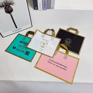 Tùy chỉnh in phân hủy sinh học Poly nhựa mua sắm bao bì túi với vòng lặp mềm xử lý tái sử dụng và màn hình in cho giày sử dụng - Product Image 6