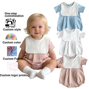 Combinaisons pour bébé personnalisées avec monogramme, Combinaison pour nouveau-né, Combinaison à manches courtes en coton doux avec col à volants, Ensemble de combinaison pour bébé - Product Image 1