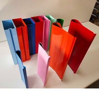 Profilé tubulaire circulaire en aluminium durable avec revêtement en poudre pour plafond à lamelles, idéal pour la décoration intérieure commerciale