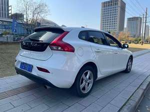 Vente en gros de voitures d'occasion <span class=keywords><strong>VOLVO</strong></span> <span class=keywords><strong>V40</strong></span> 2016, boîte de vitesses automatique, conduite à gauche, sièges en cuir, caméra arrière, voitures d'occasion à <span class=keywords><strong>vendre</strong></span> - Product Image 5