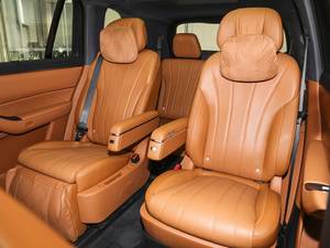 中古車 AITO Wenjie M8 2025 レンジエクステンデッド ウルトラミッドサイズSUV デュアルモーター全輪駆動 新エネルギー車 - Product Image 3