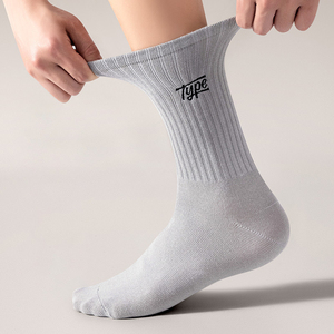 Bán Buôn Mùa Thu Thư Thêu Vừa Ống Vớ Người Đàn Ông Phụ Nữ Thoáng Khí Đàn Hồi Vớ Bóng Rổ Thể Thao - Product Image 2