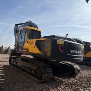 Excavatrice sur chenilles Volvo EC220D EC220DL d'occasion, 22 tonnes - Product Image 2