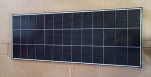 Panneau <span class=keywords><strong>solaire</strong></span> TOPCon fiable de 250 W 18 V à cadre noir pour l'alimentation <span class=keywords><strong>autonome</strong></span> des sites éloignés - Product Image 2