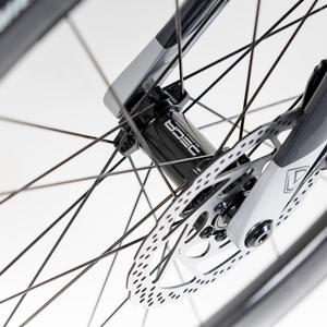 Java Vesuvio 24-Gang Rennrad mit Carbonrahmen und -gabel, 700c Rennrad-Set mit Scheibenbremsen, 7120 Rennrad - Product Image 6