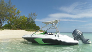 FLIT 15ft 4.6m Mini Imbarcazione da Pesca Sportiva in Vetroresina con Motore Entrobordo ed Fuoribordo 40-90HP 30-35 Nodi Yacht - Product Image 2