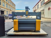 Routeur CNC 3 axes 1325 pour la fabrication de portes de meubles en Chine, machine de fraisage CNC pour le bois avec Mach3, machine de gravure CNC pour le métal