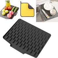 Vente en gros de moule de séchage rectangulaire en silicone, plateau, tapis d'évier, accessoire d'ustensiles de cuisine réutilisable, lavable et souple pour table