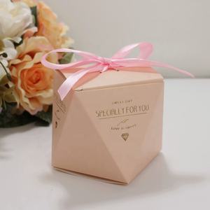 Caja <span class=keywords><strong>de</strong></span> dulces Hexagonal <span class=keywords><strong>de</strong></span> Oro Verde y rojo con logotipo personalizado <span class=keywords><strong>para</strong></span> regalo <span class=keywords><strong>de</strong></span> dama <span class=keywords><strong>de</strong></span> honor <span class=keywords><strong>de</strong></span> boda, Chocolate dulce, azúcar <span class=keywords><strong>de</strong></span> coco, <span class=keywords><strong>regalar</strong></span> - Product Image 3